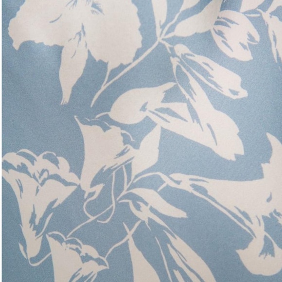 Reformation 100% silk Blue Floral Dress NEW - Picture 6 of 8